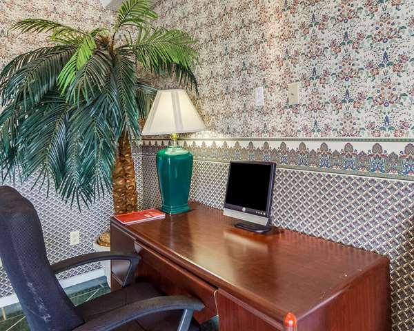 Conference Area - Econo Lodge Falfurrias