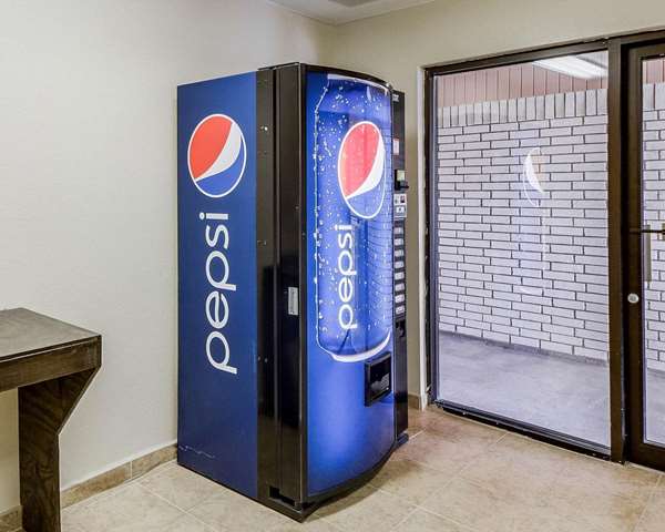  - Econo Lodge Falfurrias