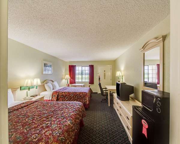  - Econo Lodge Falfurrias