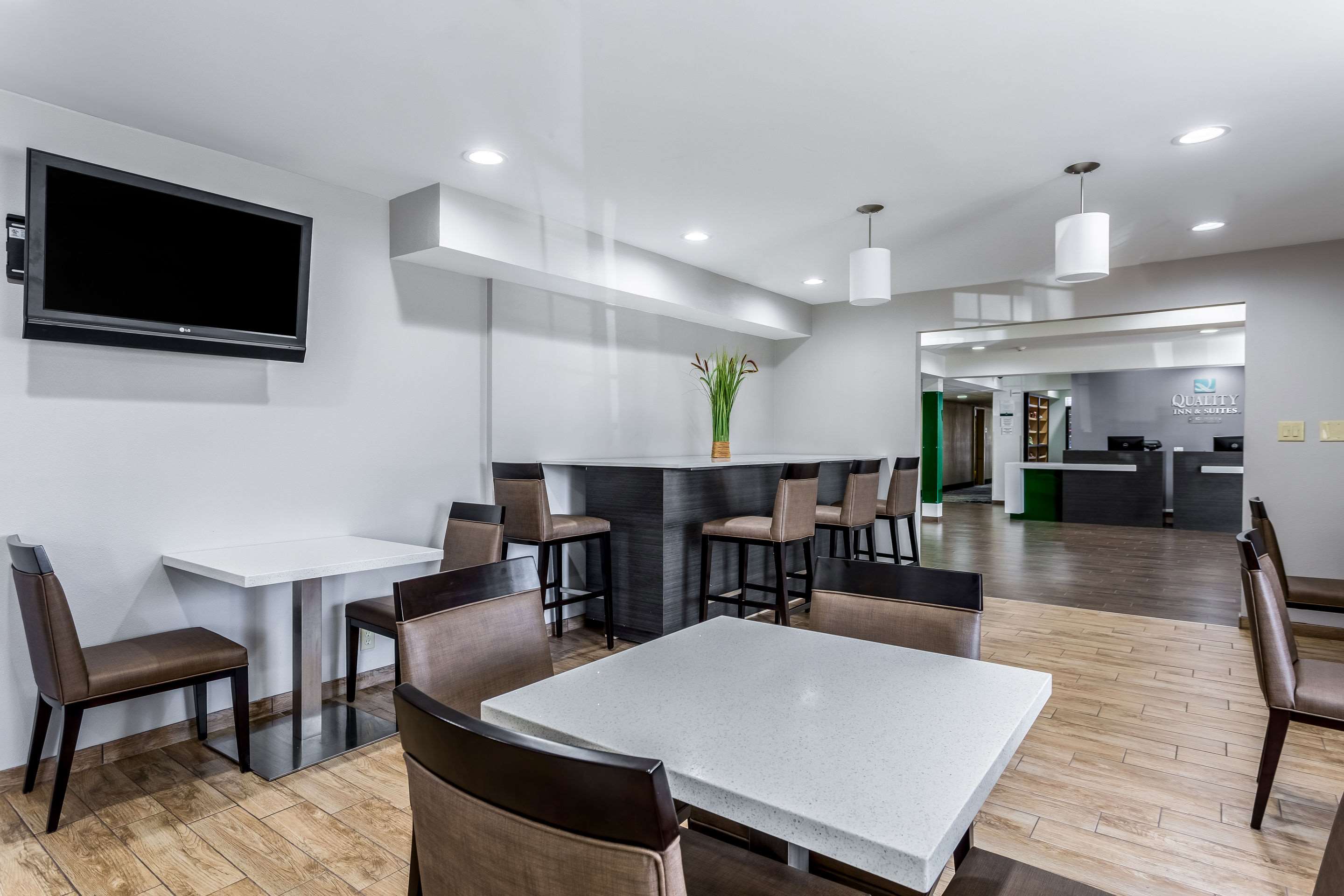Breakfast area