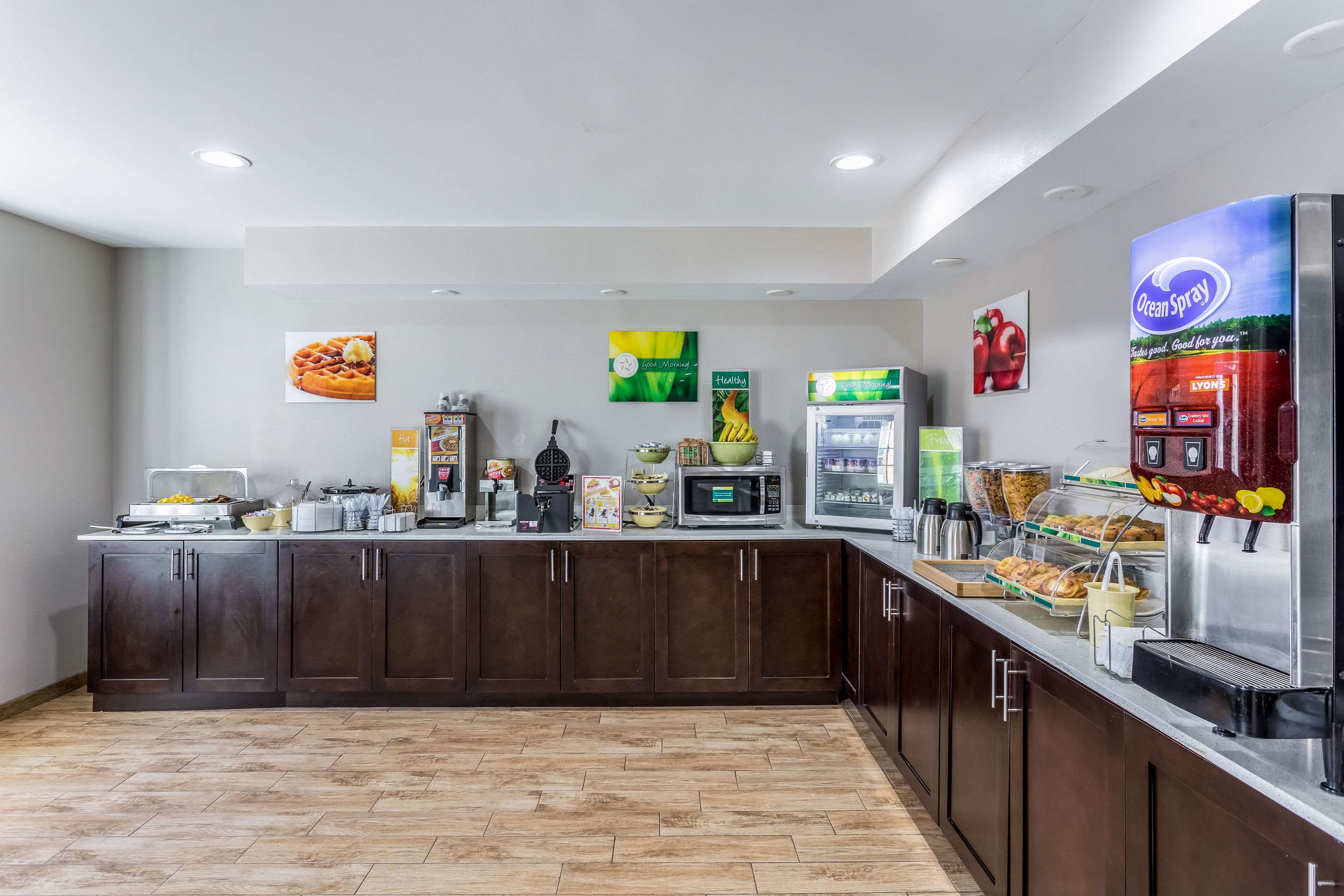 Breakfast area