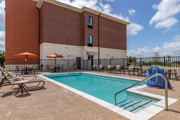 Pool - Comfort Suites Kyle