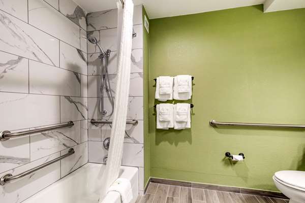  - Quality Inn & Suites Plano