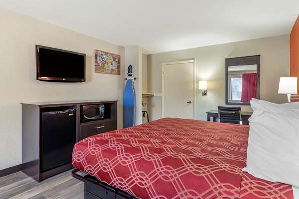  - Econo Lodge West San Antonio