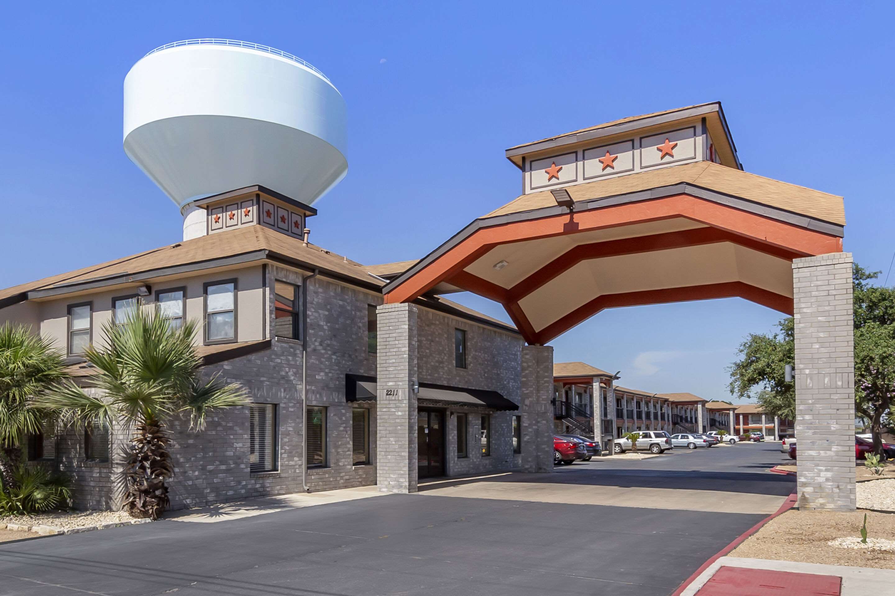 Hotel exterior | Econo Lodge Near Lackland Air Force Base-SeaWorld