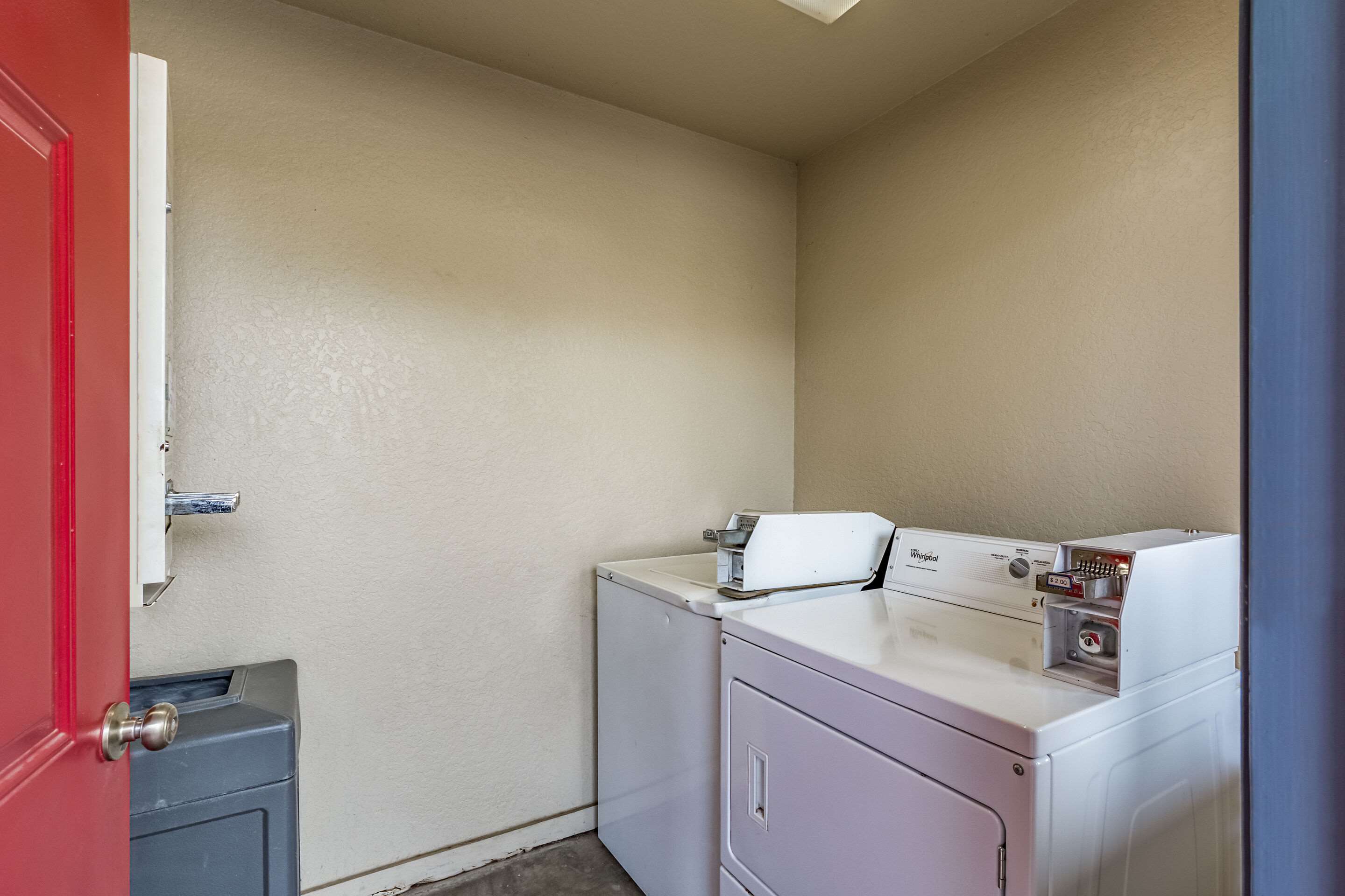 Guest laundry facilities | Econo Lodge Near Lackland Air Force Base-SeaWorld