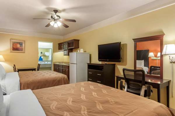  - Quality Inn & Suites Mercedes