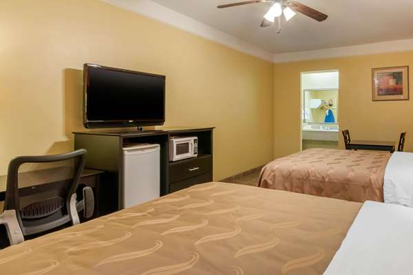  - Quality Inn & Suites Mercedes