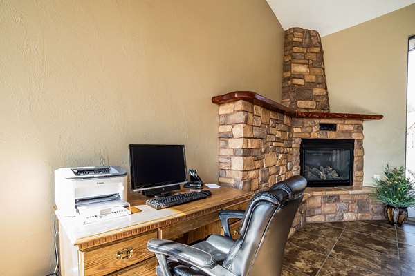 Conference Area - Quality Inn Richfield