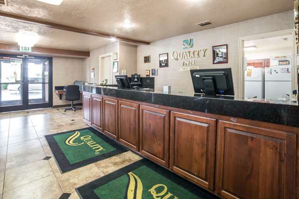  - Quality Inn South Bluff St George - I-15, Exit 6