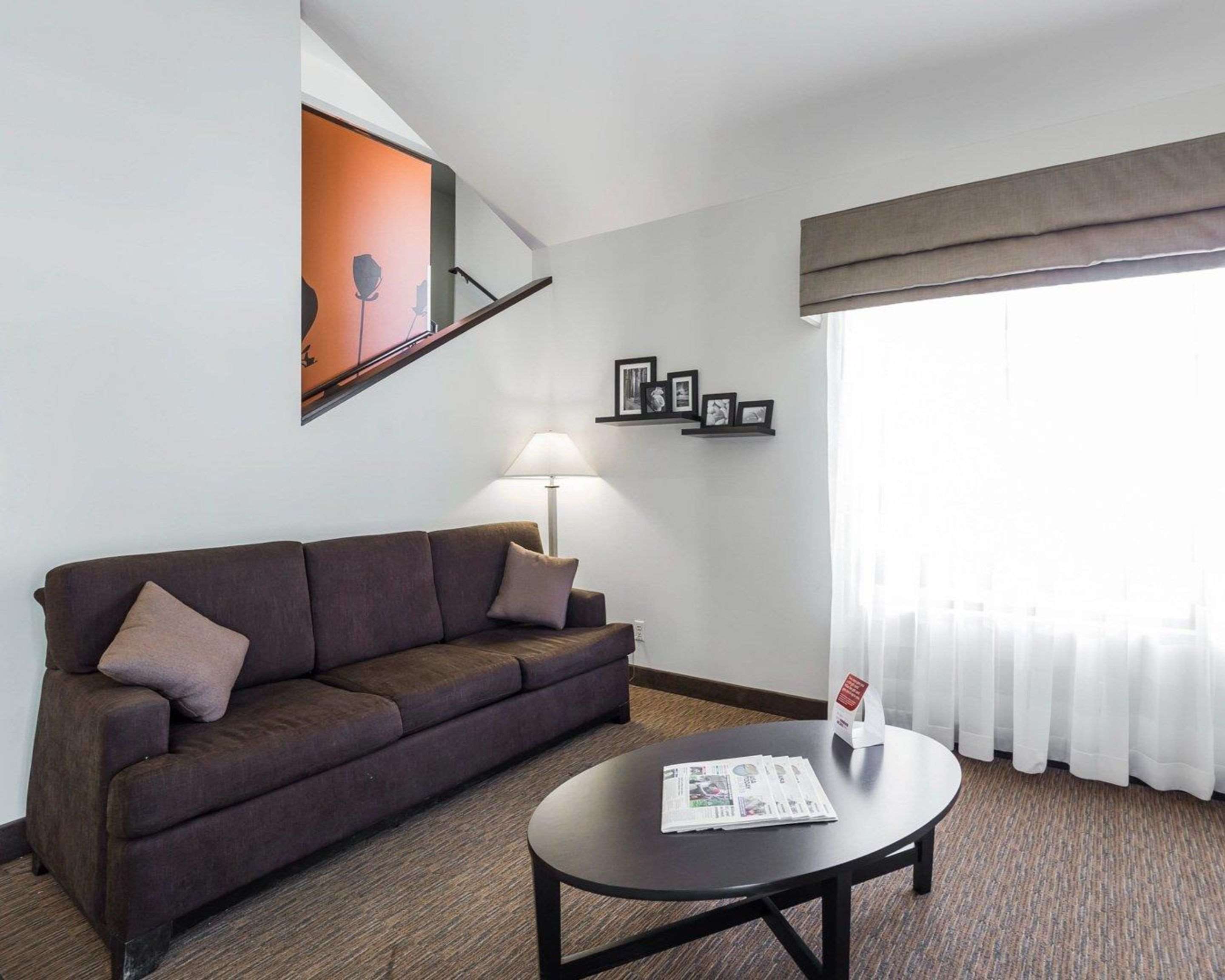 Spacious lobby with sitting area