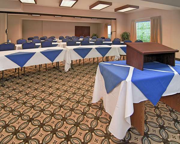  - Comfort Suites Airport Salt Lake City