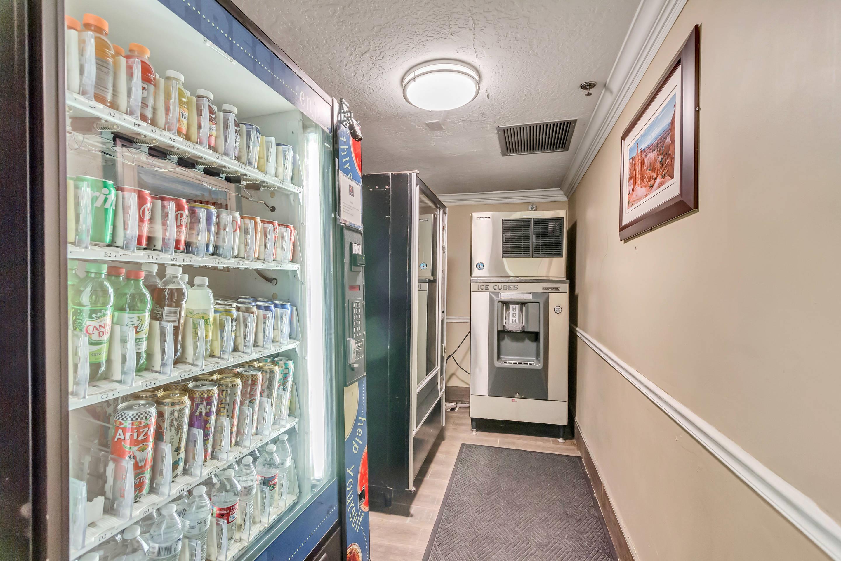 Hotel vending area | Comfort Inn Murray - Salt Lake City South