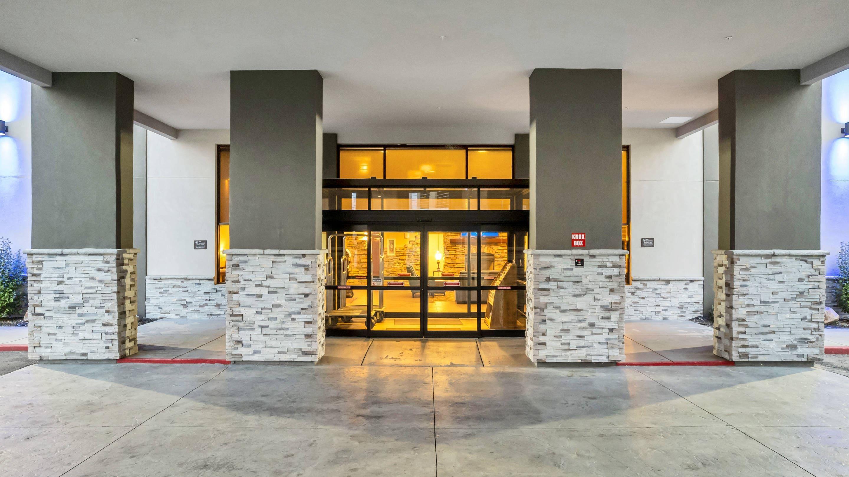 Hotel exterior | Comfort Inn Murray - Salt Lake City South