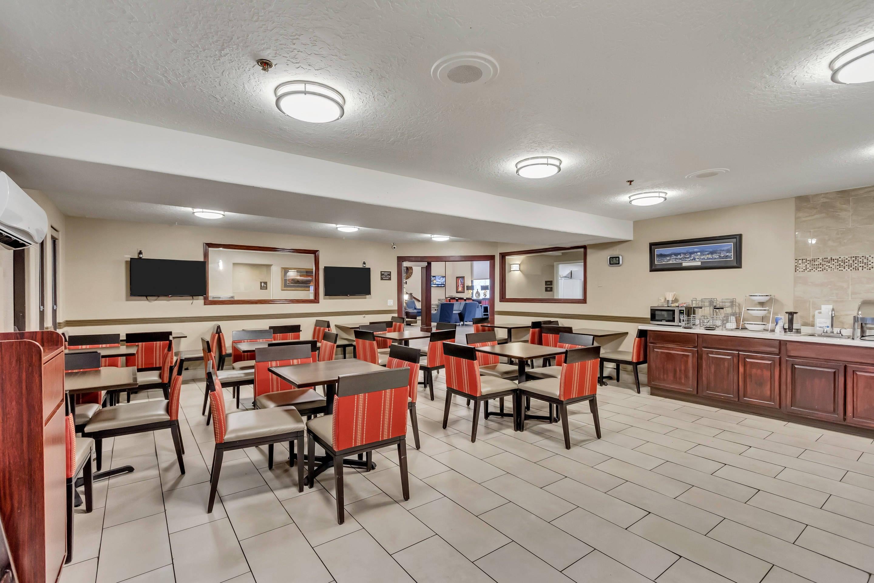 Breakfast area | Comfort Inn Murray - Salt Lake City South