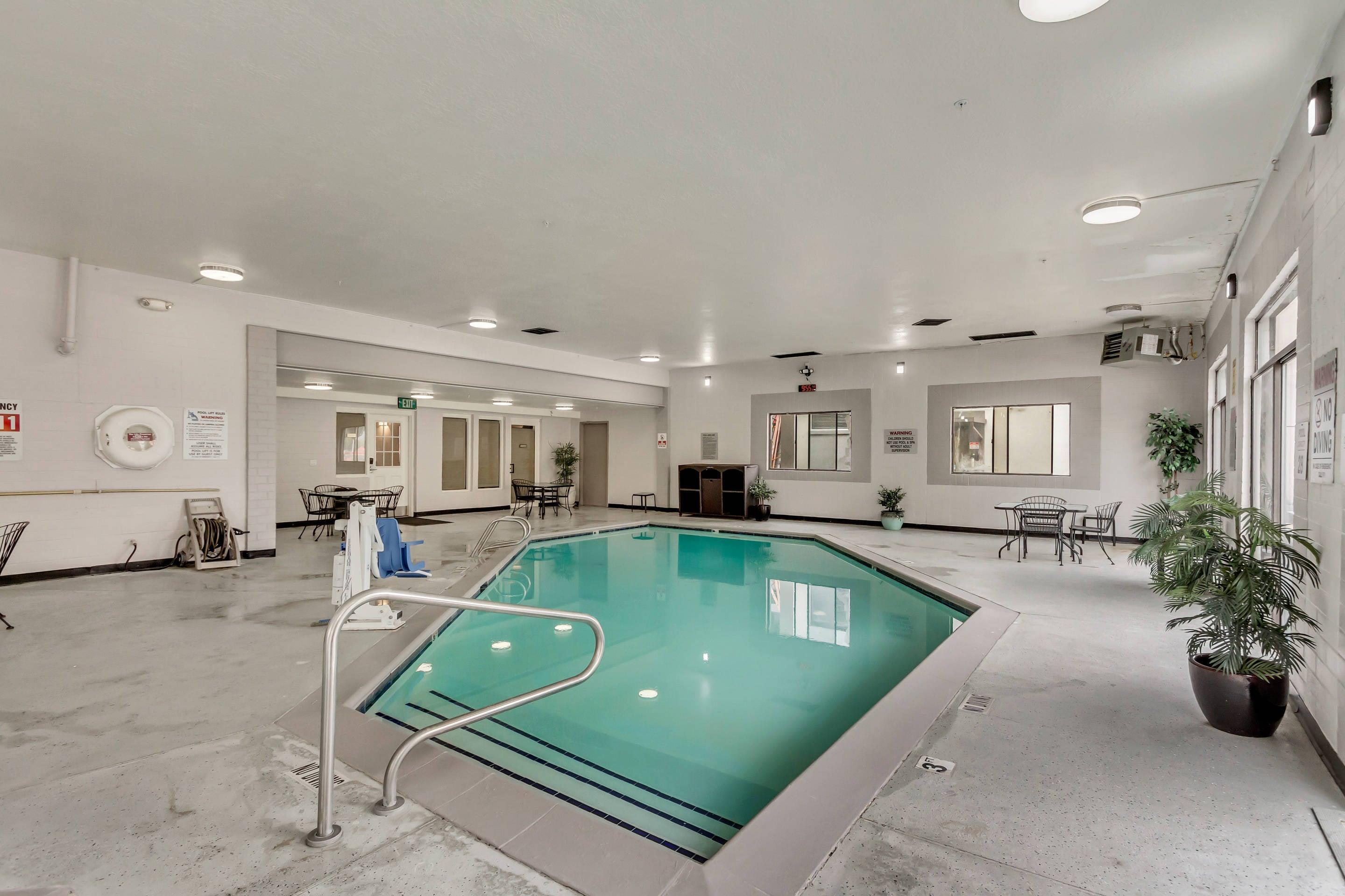 Indoor pool | Comfort Inn Murray - Salt Lake City South
