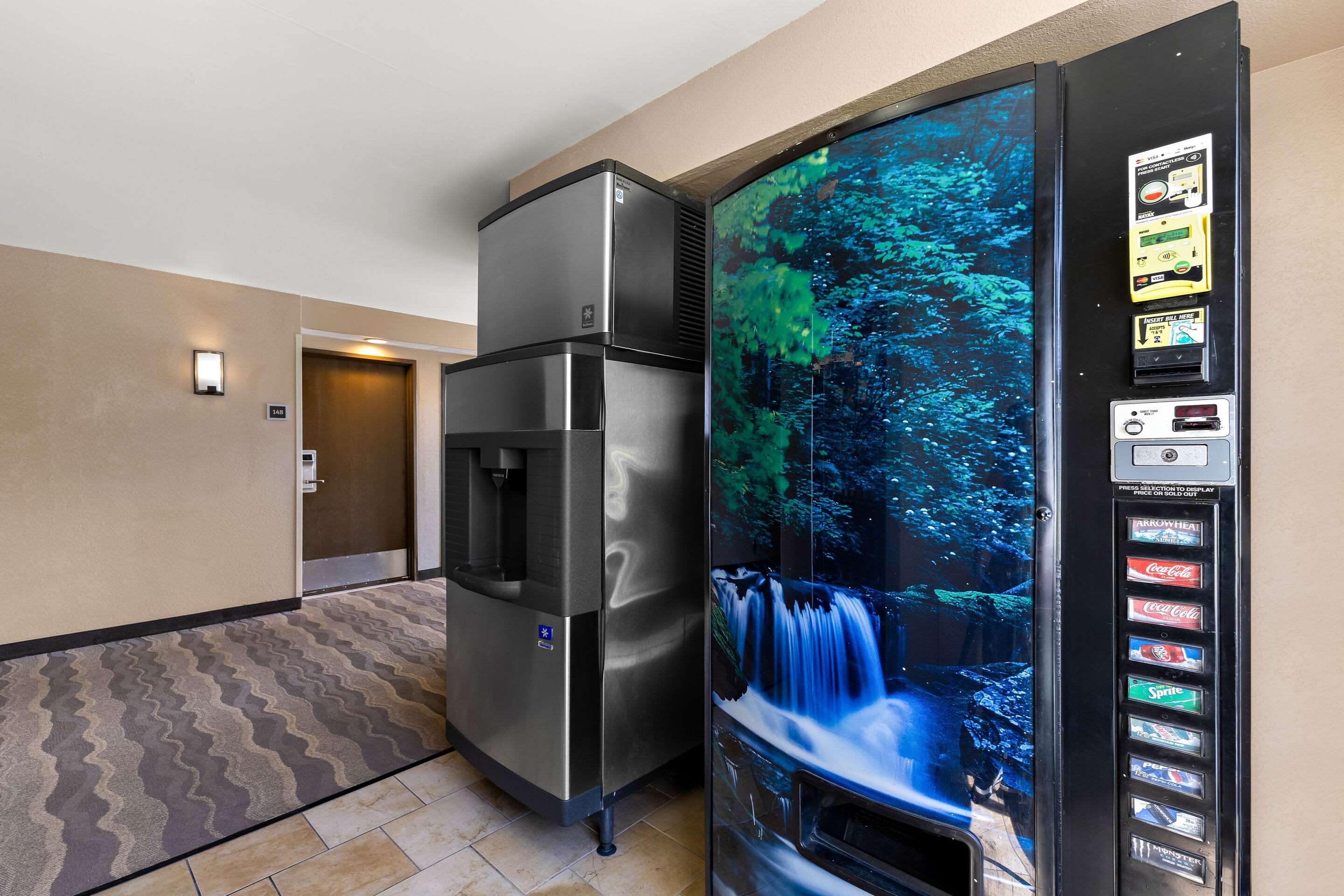 Hotel vending area | Comfort Inn Layton - Salt Lake City