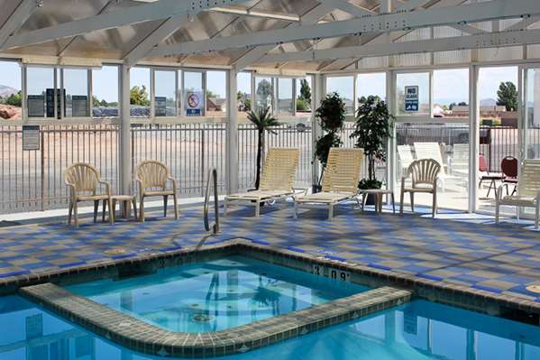 Pool - Comfort Inn Richfield - I-70, Exit 37