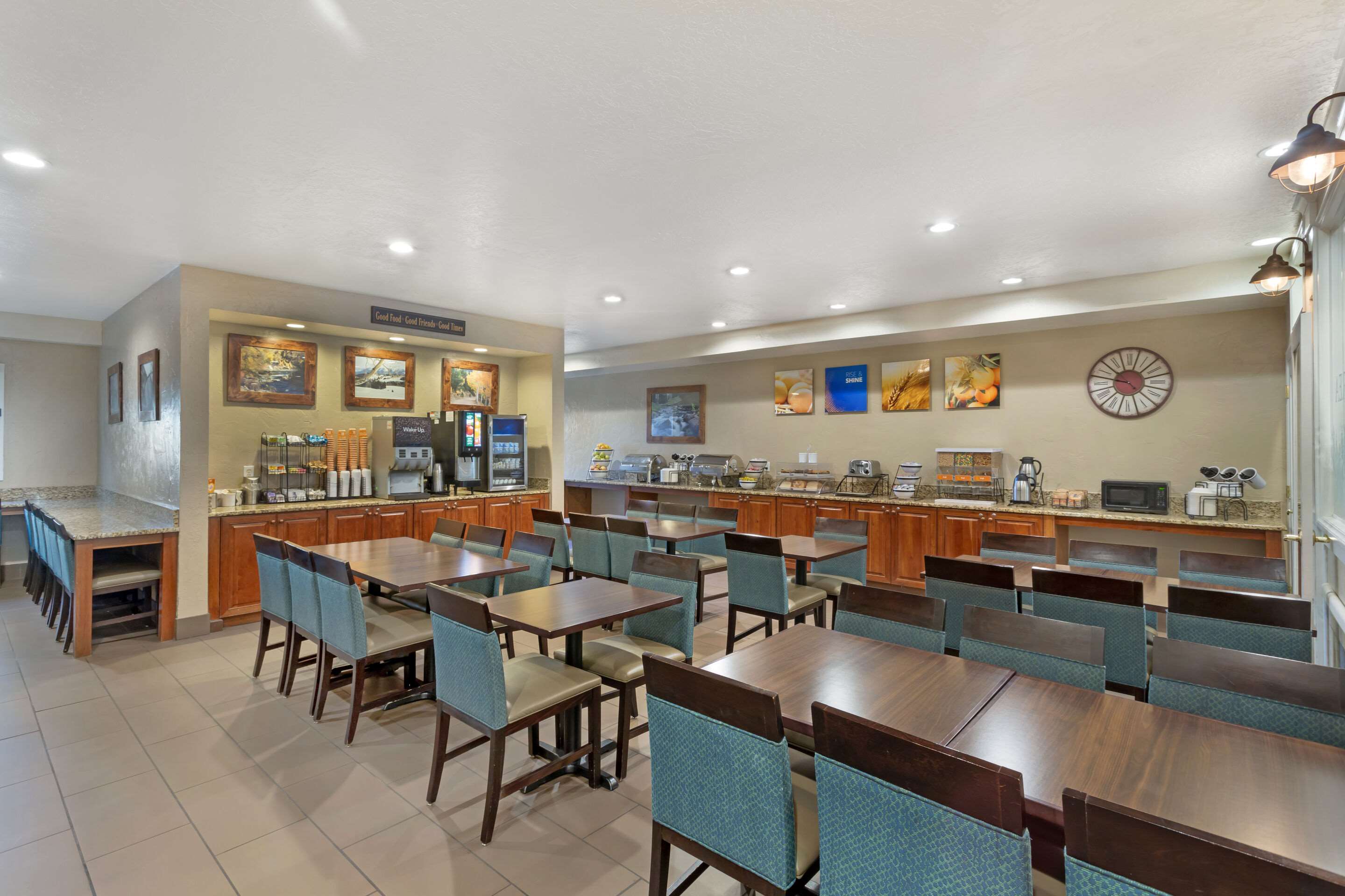 Breakfast area