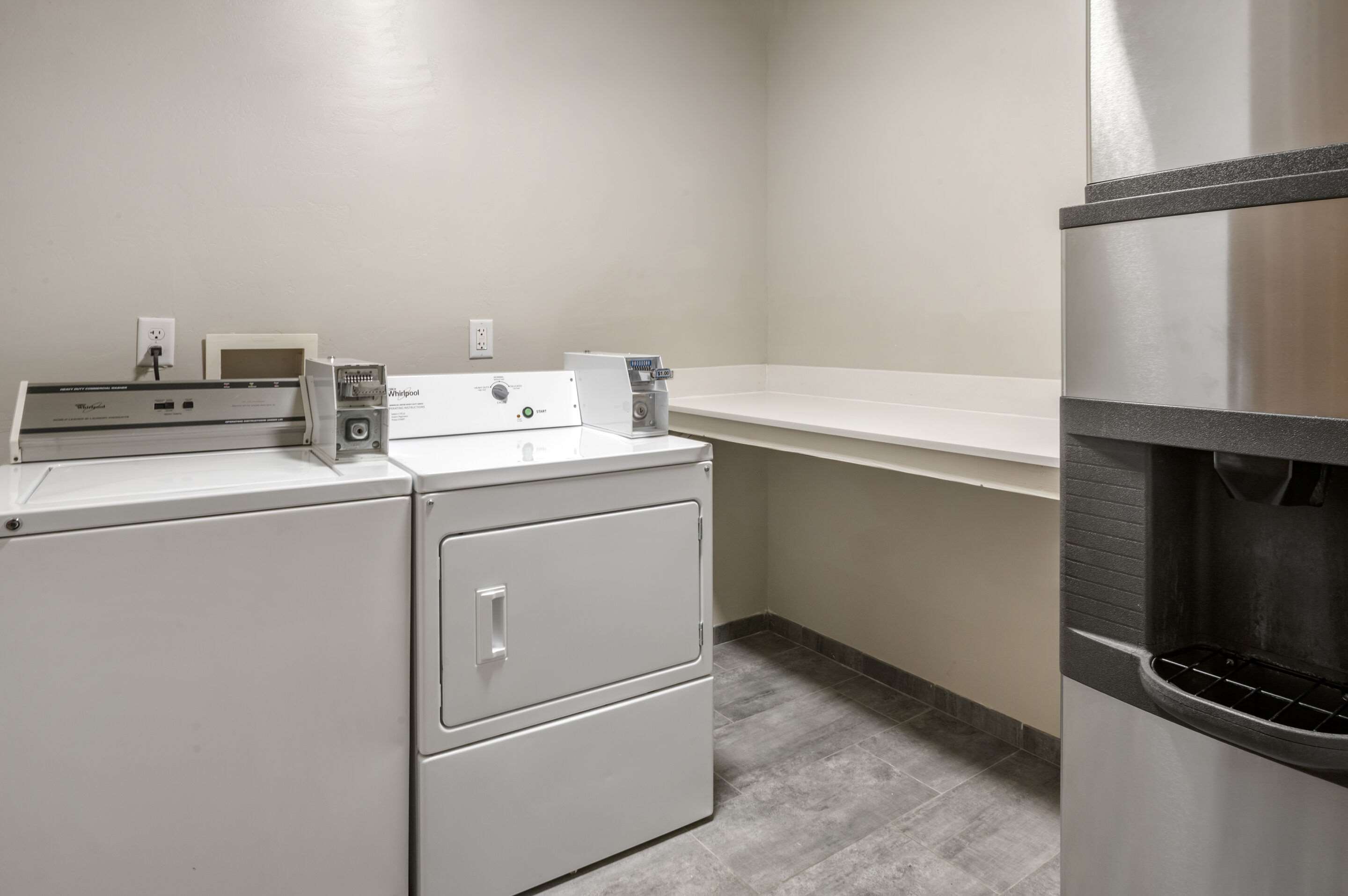 Guest laundry facilities | Comfort Inn & Suites Beaver - Interstate 15 North