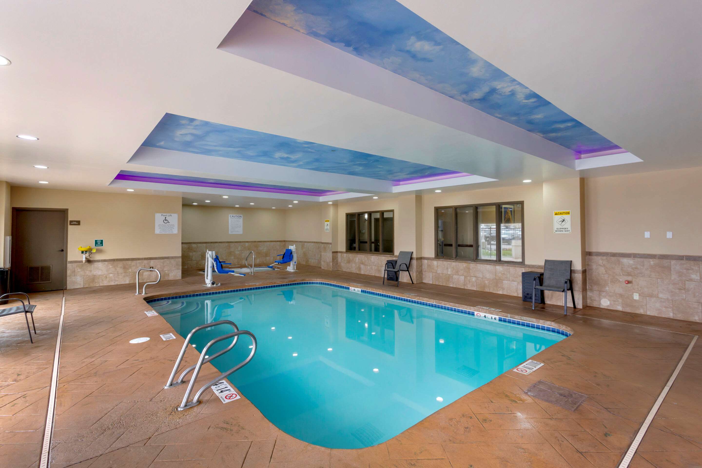 Indoor pool | Comfort Inn & Suites Woods Cross - Salt Lake City North