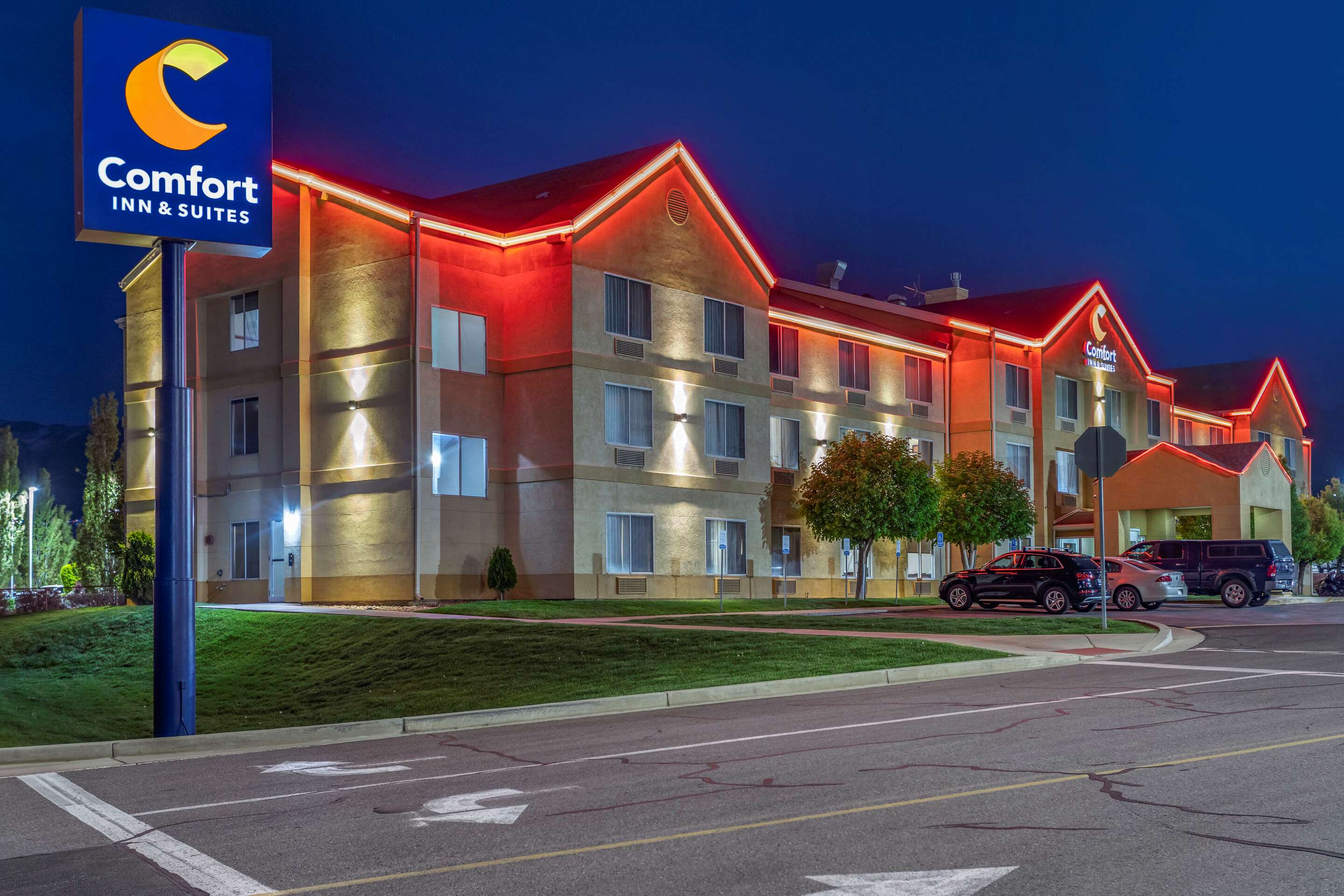 Hotel exterior | Comfort Inn & Suites Woods Cross - Salt Lake City North