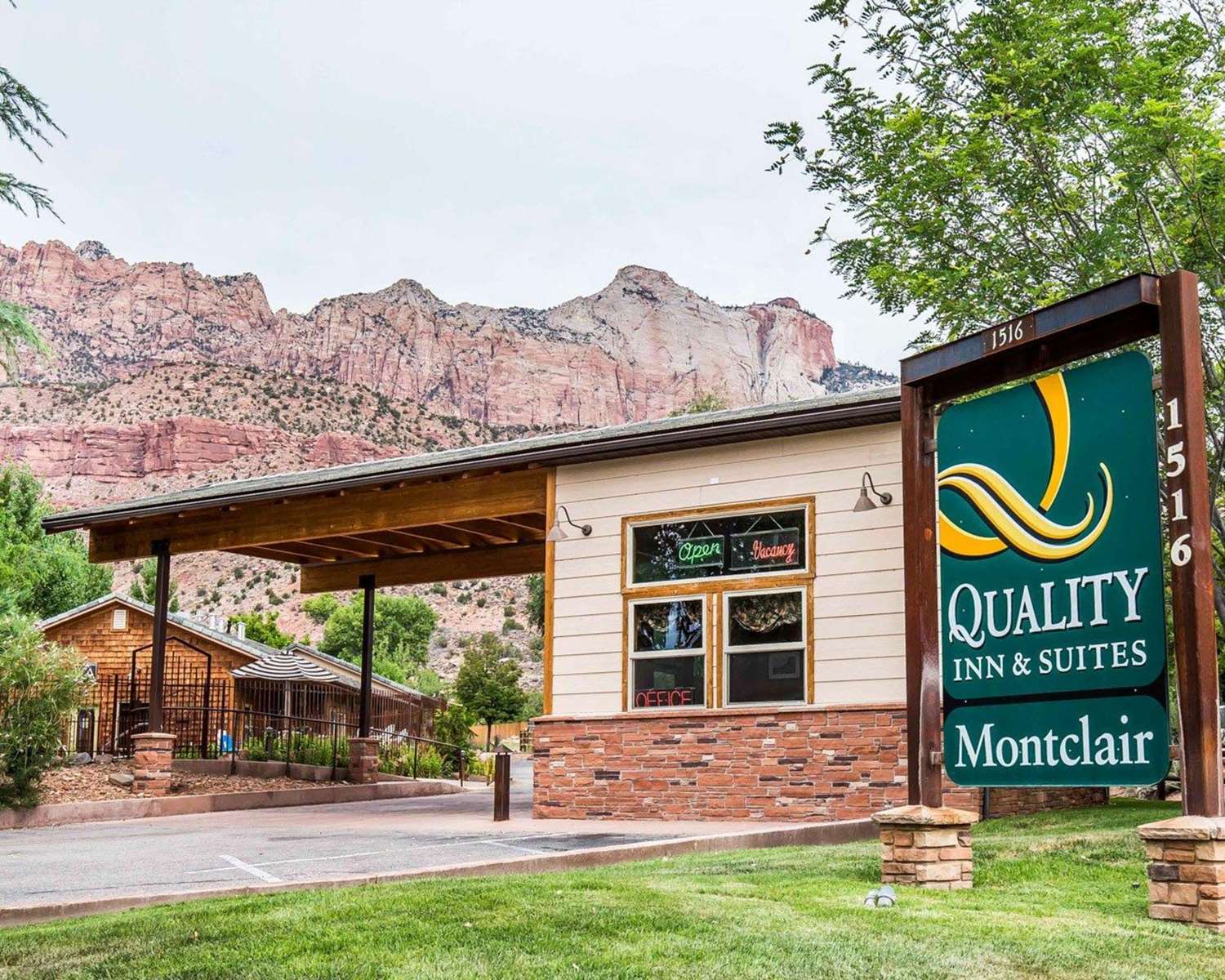 Quality Inn & Suites Springdale, UT - See Discounts