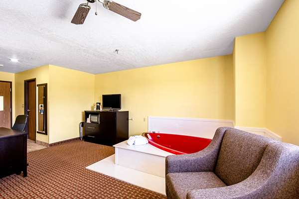  - Rodeway Inn & Suites Monticello