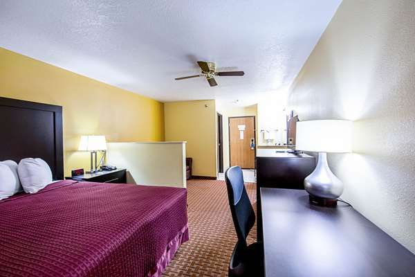  - Rodeway Inn & Suites Monticello