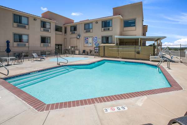 Pool - Quality Inn Kanab