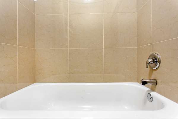  - Quality Inn Downtown Salt Lake City - I-15 & I-80, Exits 306 & 307