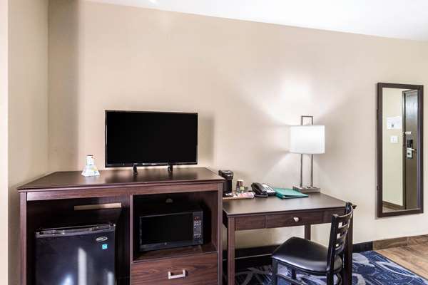  - Quality Inn Downtown Salt Lake City - I-15 & I-80, Exits 306 & 307