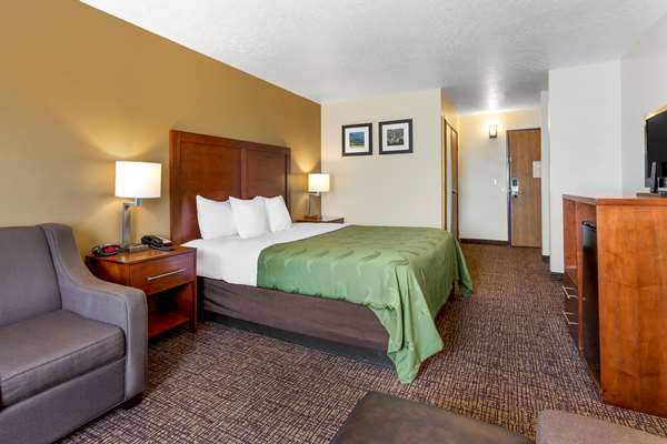 Suite - Quality Inn Logan