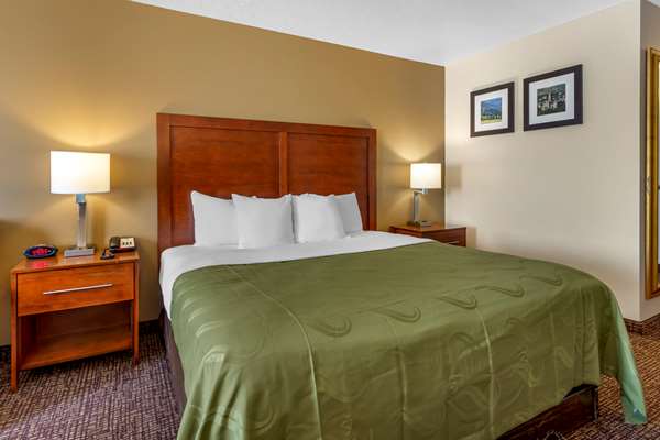 Suite - Quality Inn Logan