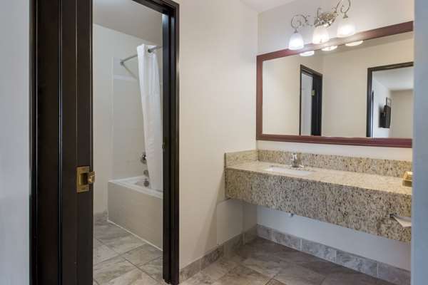  - Quality Inn & Suites Airport Salt Lake City - I-80, Exit 113