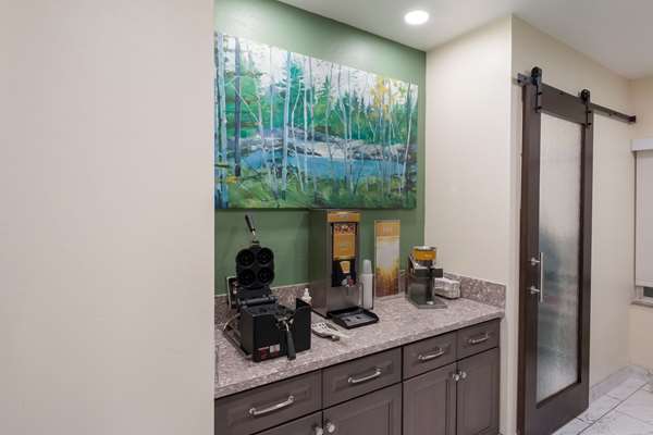 Amenities - Quality Inn & Suites Airport Salt Lake City - I-80, Exit 113