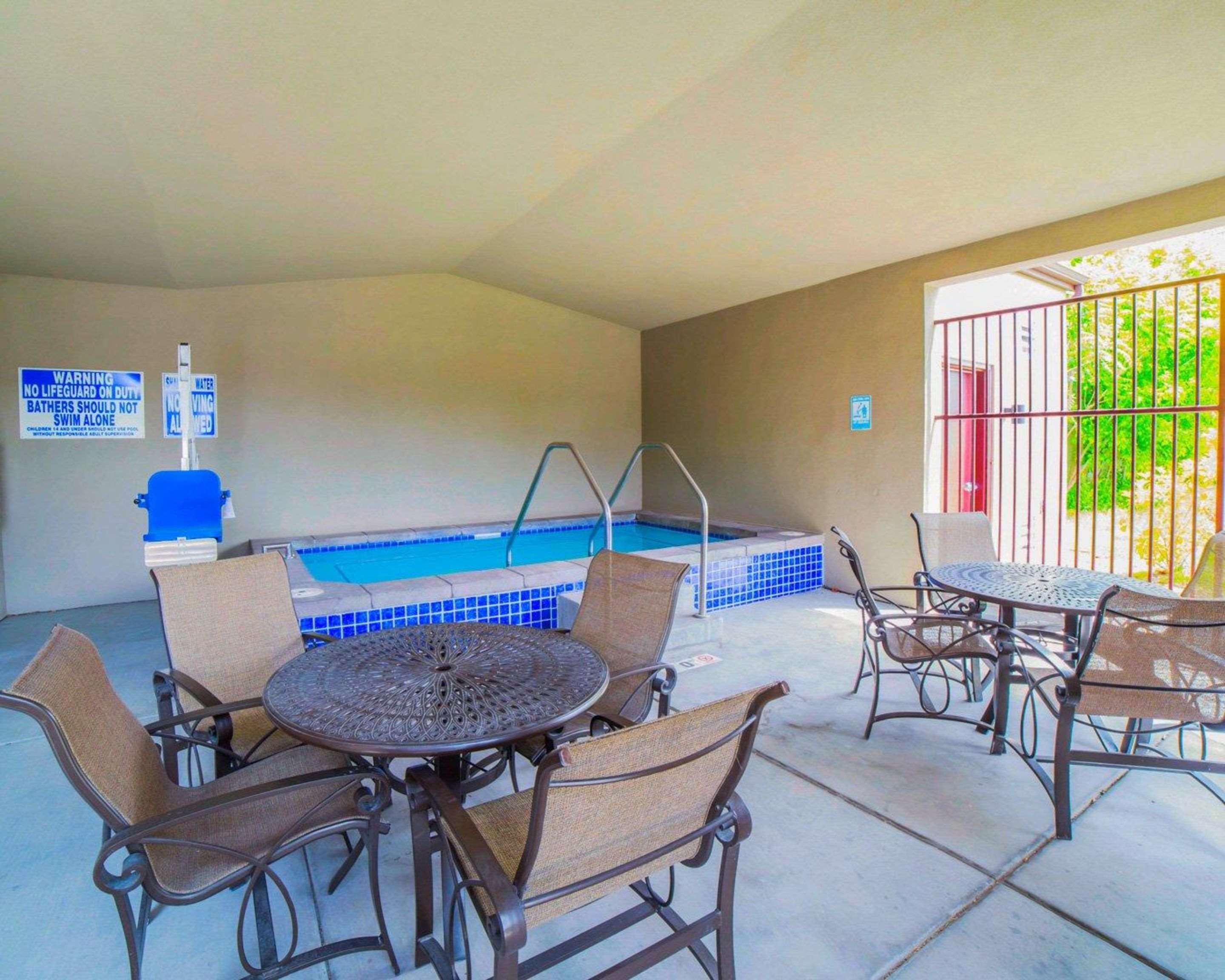 Outdoor hot tub with patio Salt Lake City, UT Comfort Inn | Comfort Inn Downtown