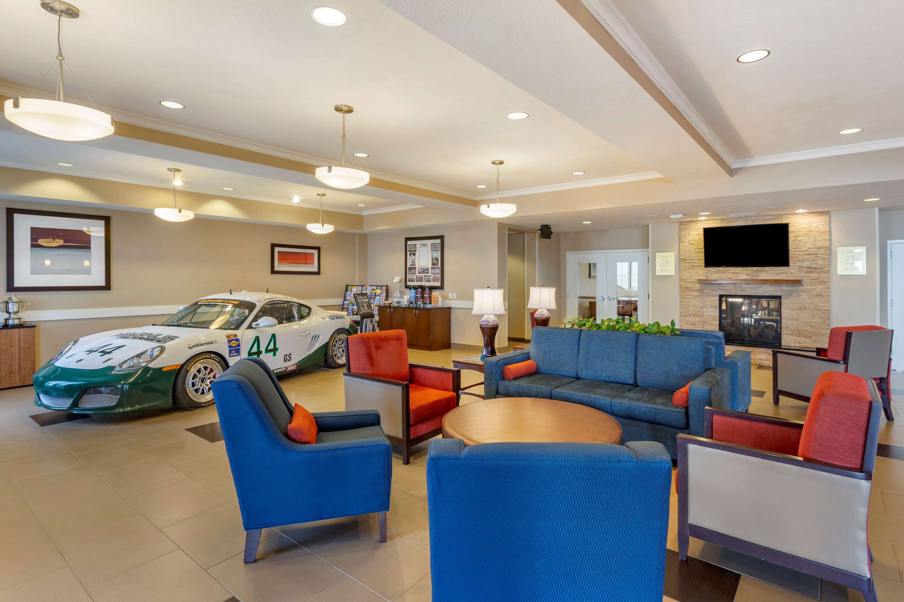Lobby | Comfort Inn & Suites Tooele - Salt Lake City