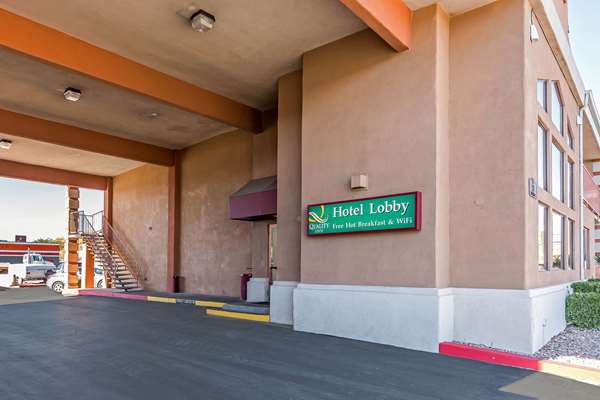 Exterior view - Quality Inn Red Cliffs Washington - I-15, Exit 10