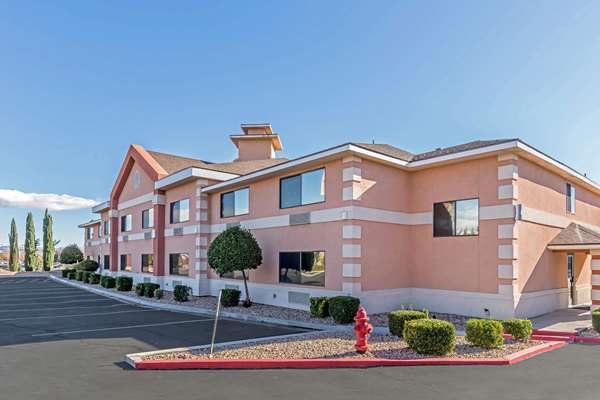 Exterior view - Quality Inn Red Cliffs Washington - I-15, Exit 10