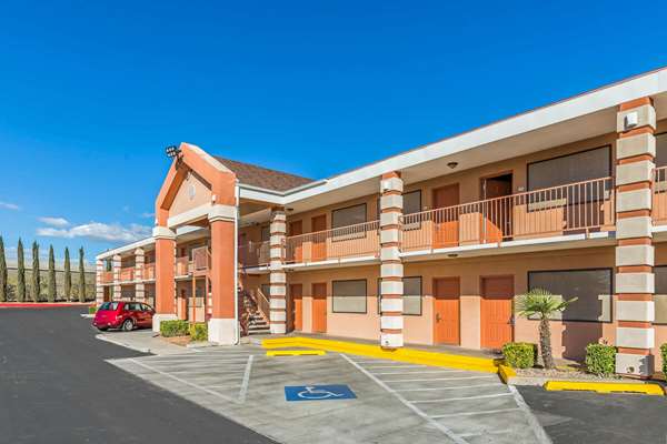 Exterior view - Quality Inn Red Cliffs Washington - I-15, Exit 10