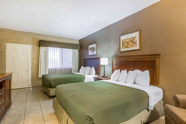  - Quality Inn Red Cliffs Washington - I-15, Exit 10
