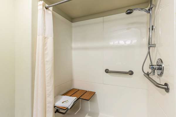  - Quality Inn Red Cliffs Washington - I-15, Exit 10