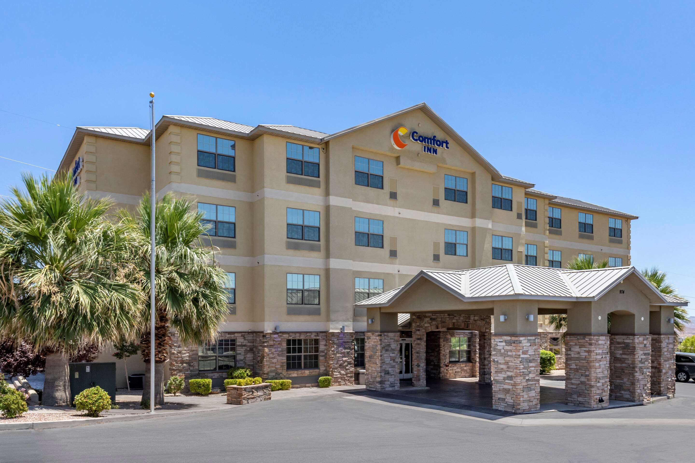 Hotel exterior | Comfort Inn Saint George North