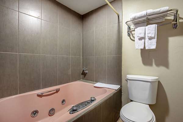 Suite - Rodeway Inn St George - I-15, Exit 8