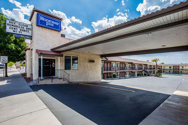 Exterior view - Rodeway Inn St George - I-15, Exit 8