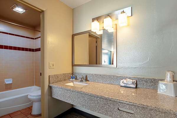  - Rodeway Inn St George - I-15, Exit 8