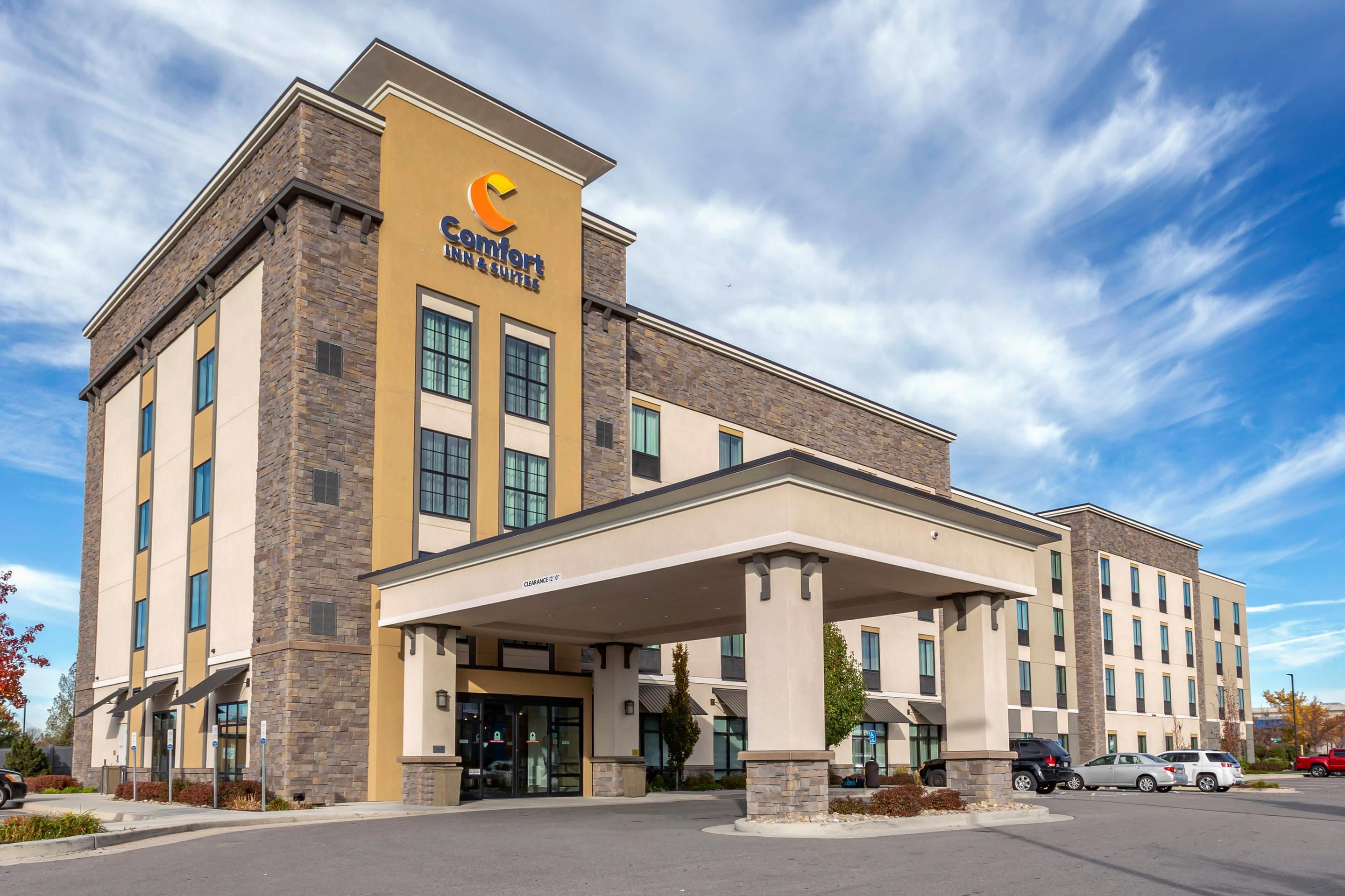 Hotel exterior | Comfort Inn & Suites Salt Lake City Airport