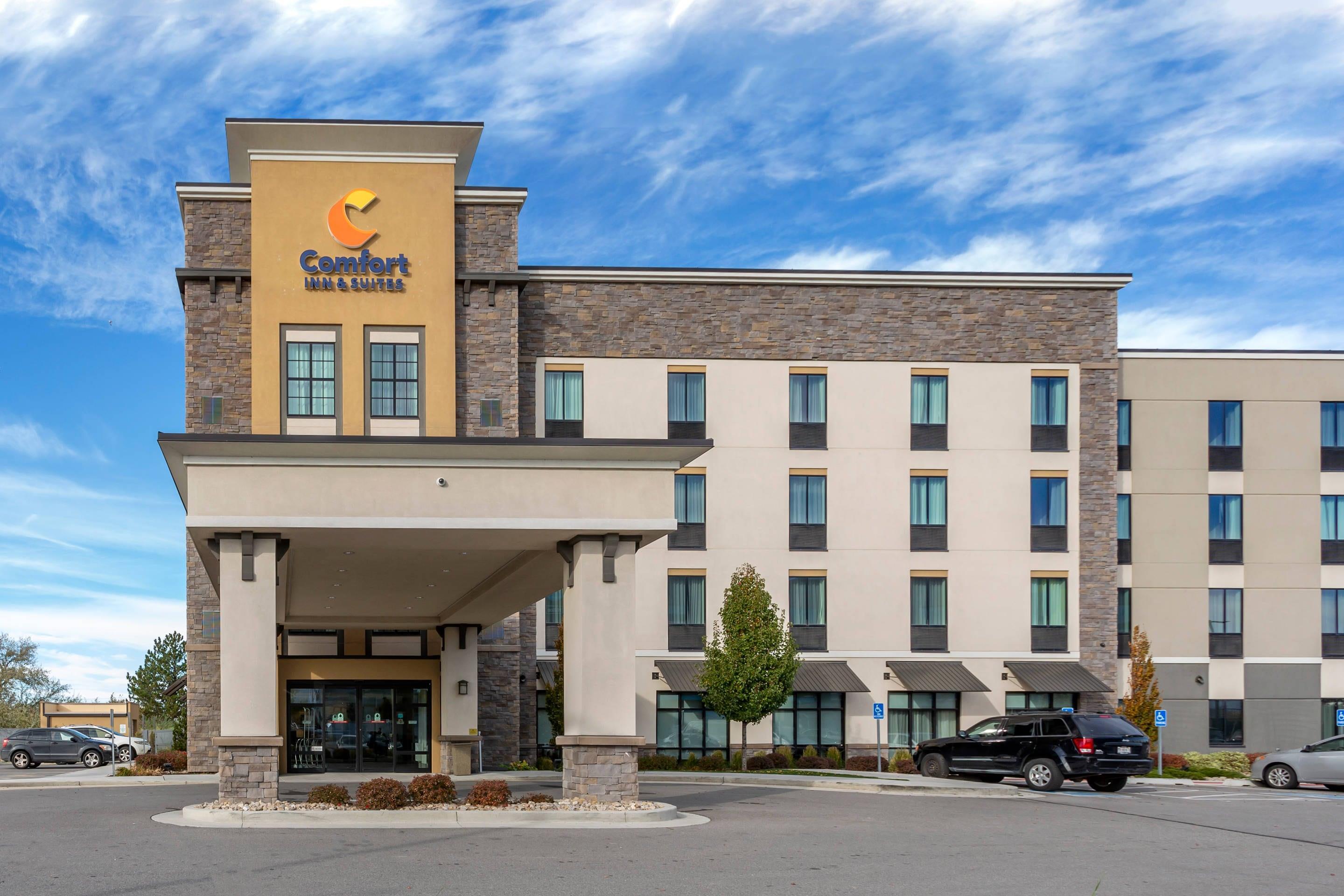Hotel exterior | Comfort Inn & Suites Salt Lake City Airport
