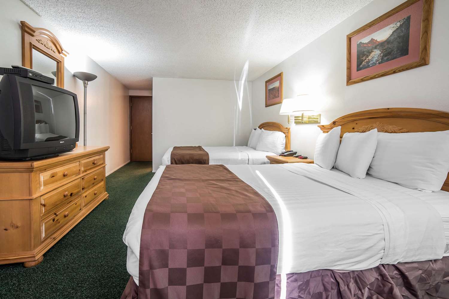 Rodeway Inn Panguitch, UT See Discounts
